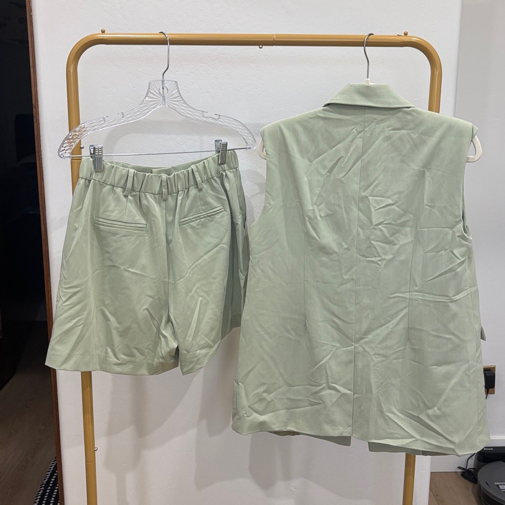 Vest Set - Picture 3 of 3